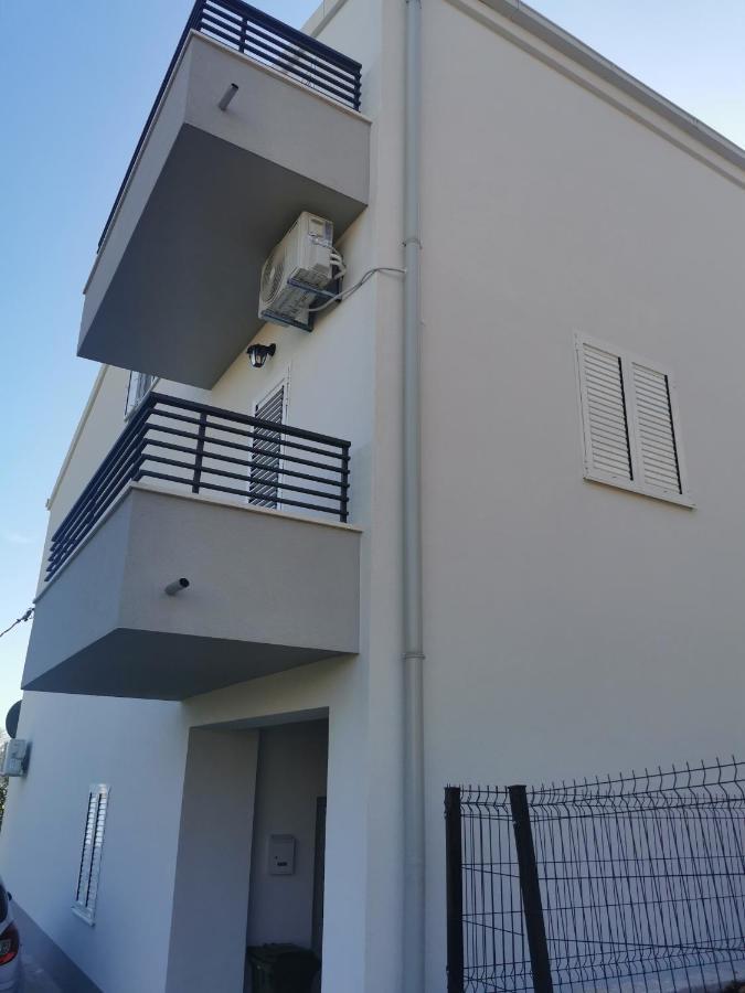 Room Ela Donji Seget Exterior photo