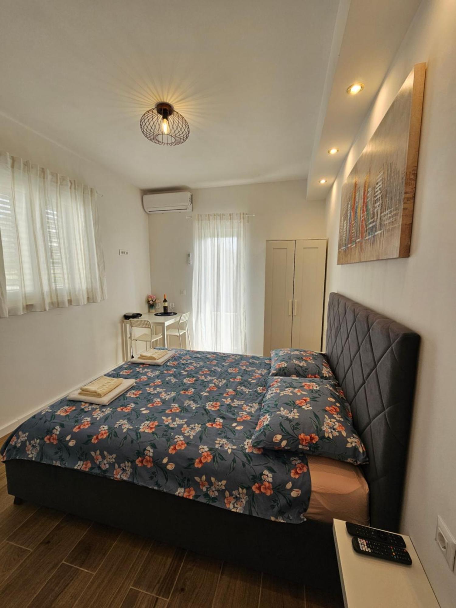 Room Ela Donji Seget Exterior photo